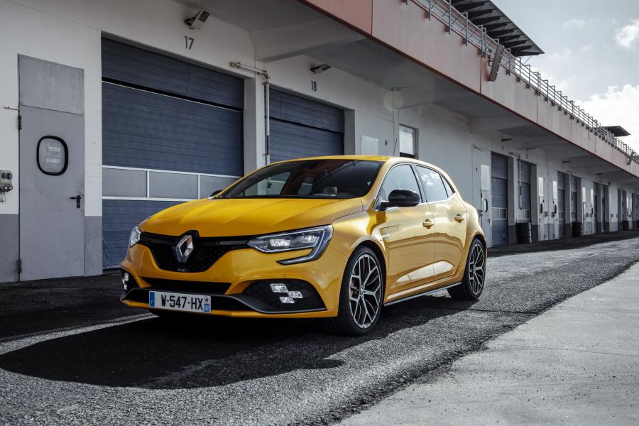  Renault Megane R.S. Trophy 2018 года  (WW) (фото 38 из 65)